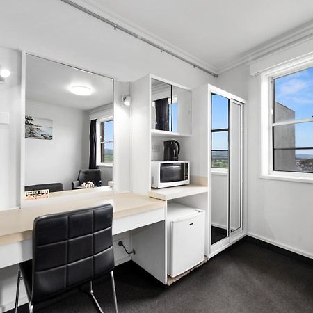 Hotel Coach House Launceston Extérieur photo