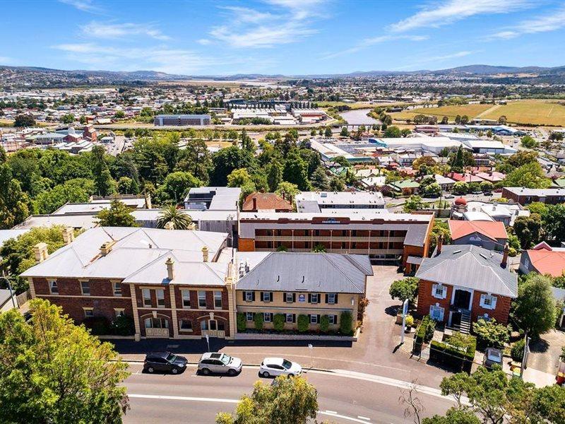 Hotel Coach House Launceston Extérieur photo