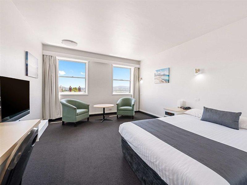 Hotel Coach House Launceston Extérieur photo