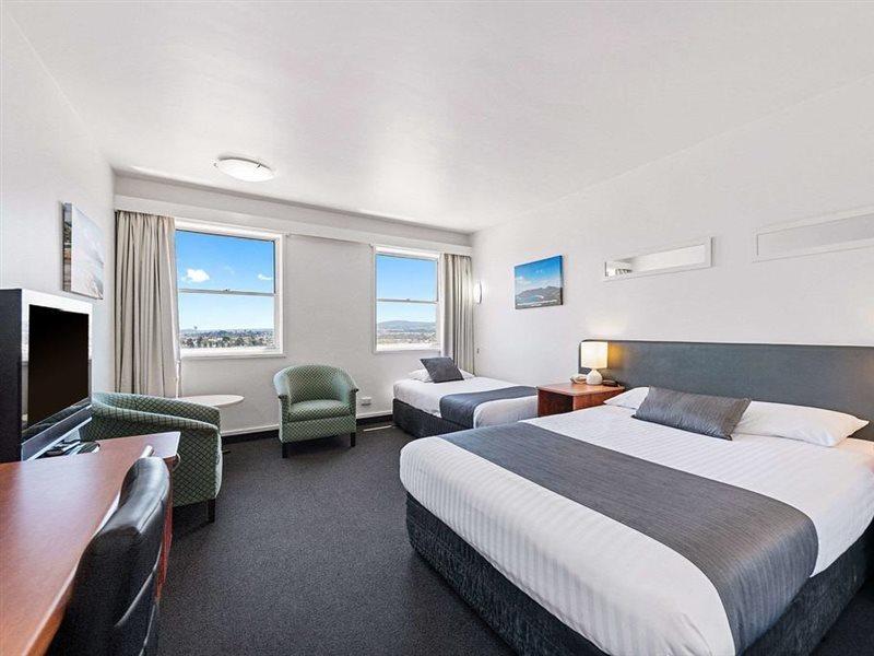 Hotel Coach House Launceston Extérieur photo