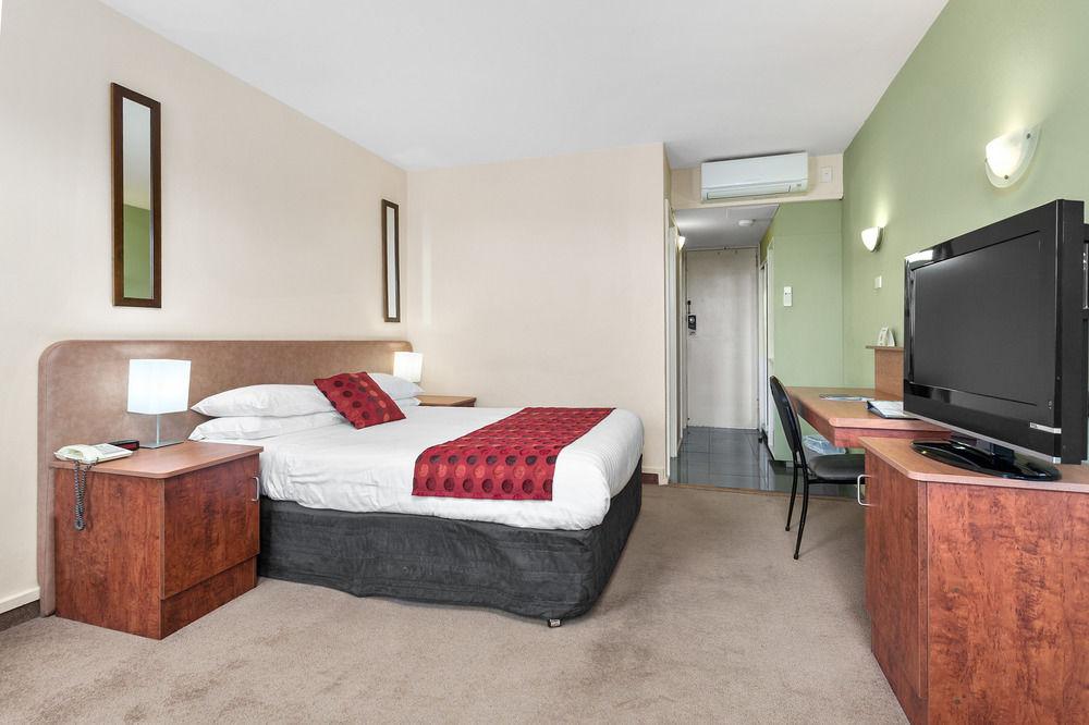 Hotel Coach House Launceston Extérieur photo