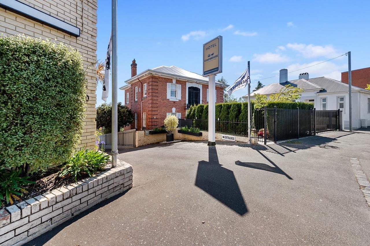 Hotel Coach House Launceston Extérieur photo