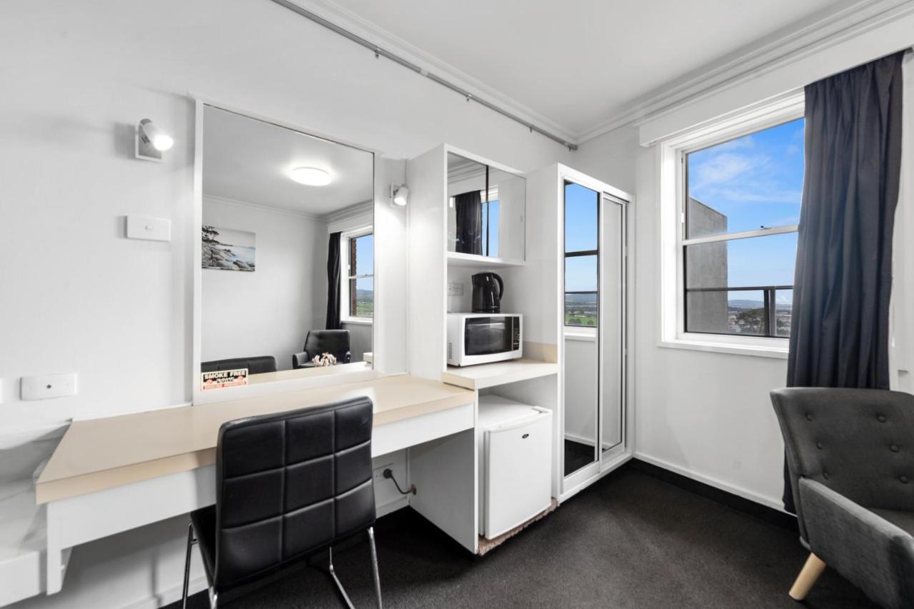 Hotel Coach House Launceston Extérieur photo