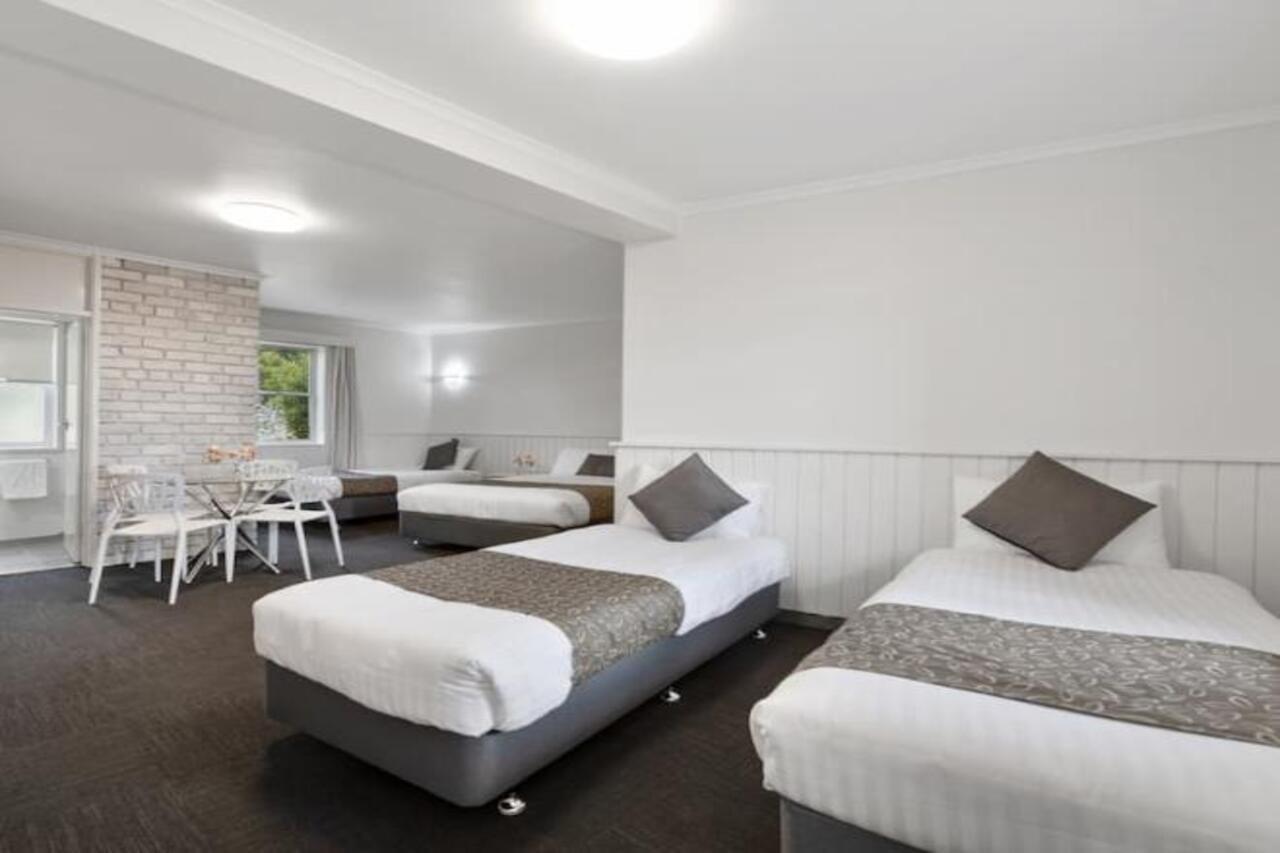 Hotel Coach House Launceston Extérieur photo