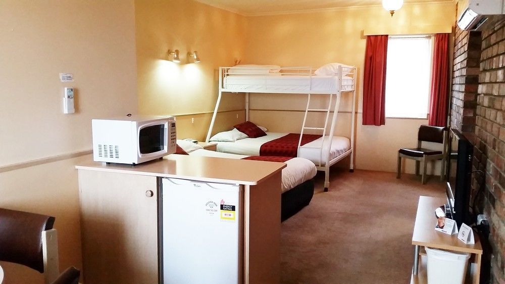 Hotel Coach House Launceston Extérieur photo
