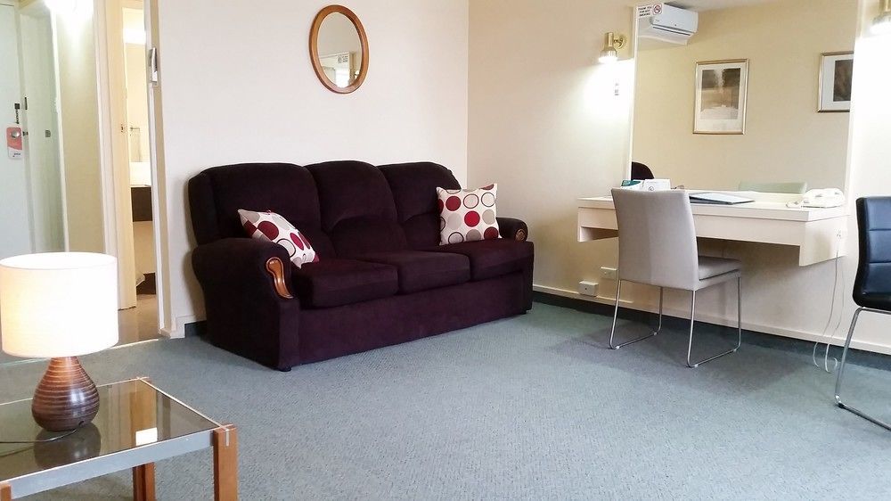 Hotel Coach House Launceston Extérieur photo