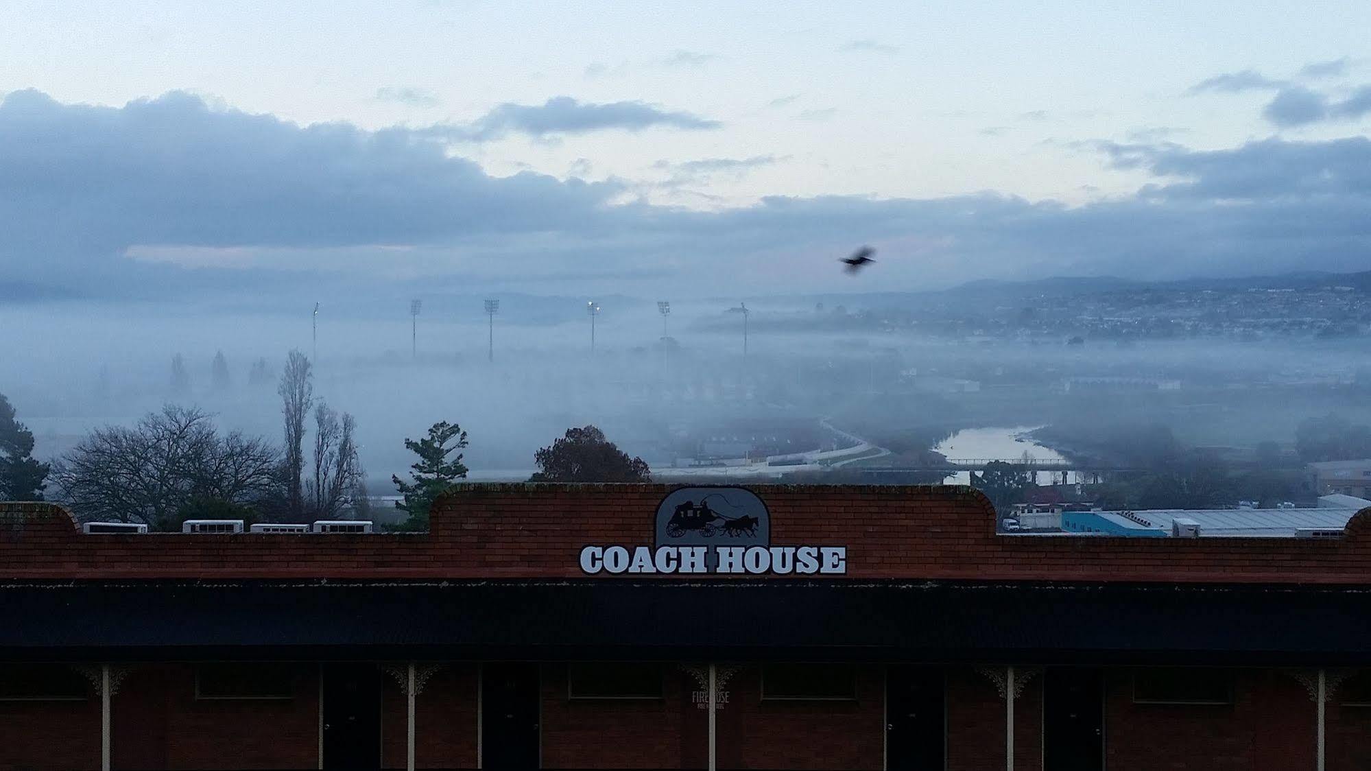 Hotel Coach House Launceston Extérieur photo